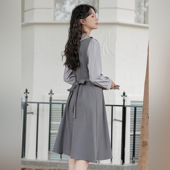 Mid Length Tie Waist Doll Style Dress - Picture 5 of 5